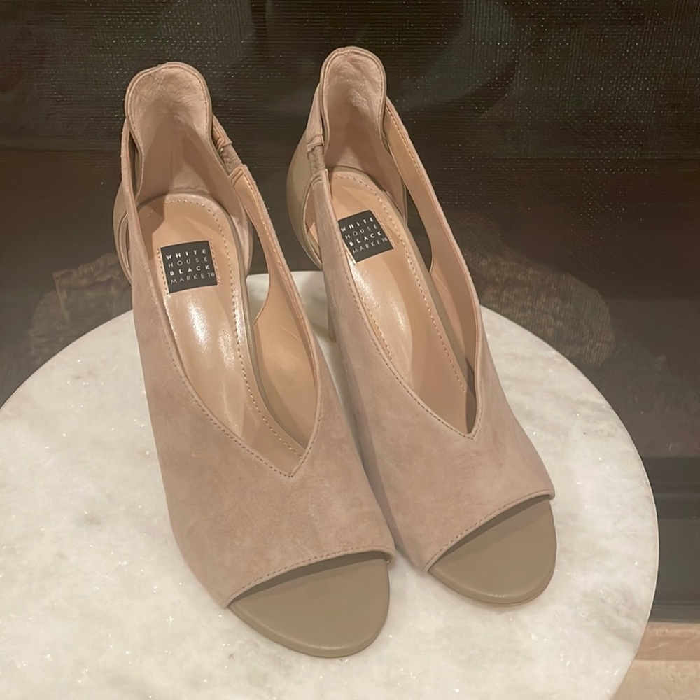 White House Black Market Tope shoes